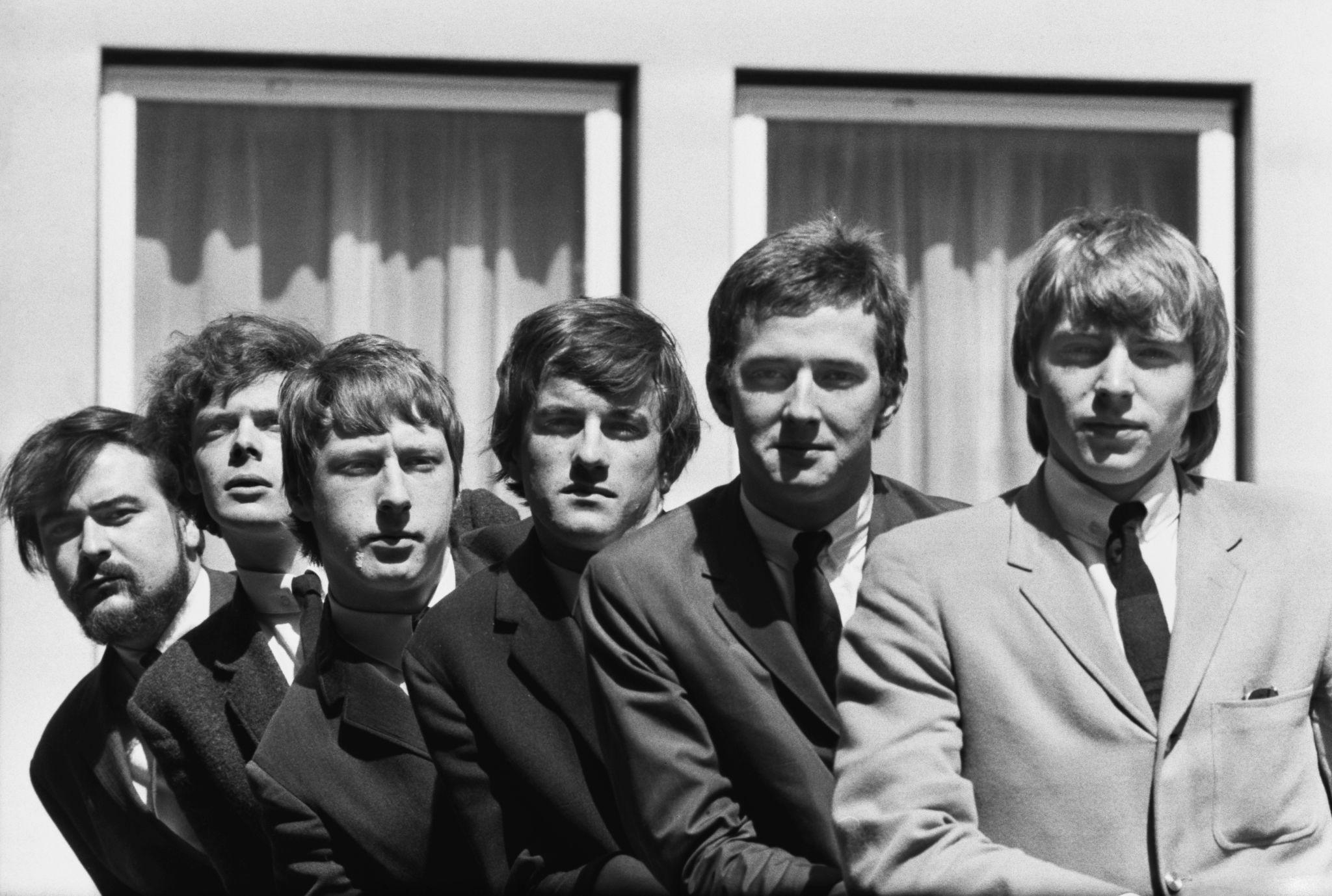 The Yardbirds chart for the first time with a borrowed blues
