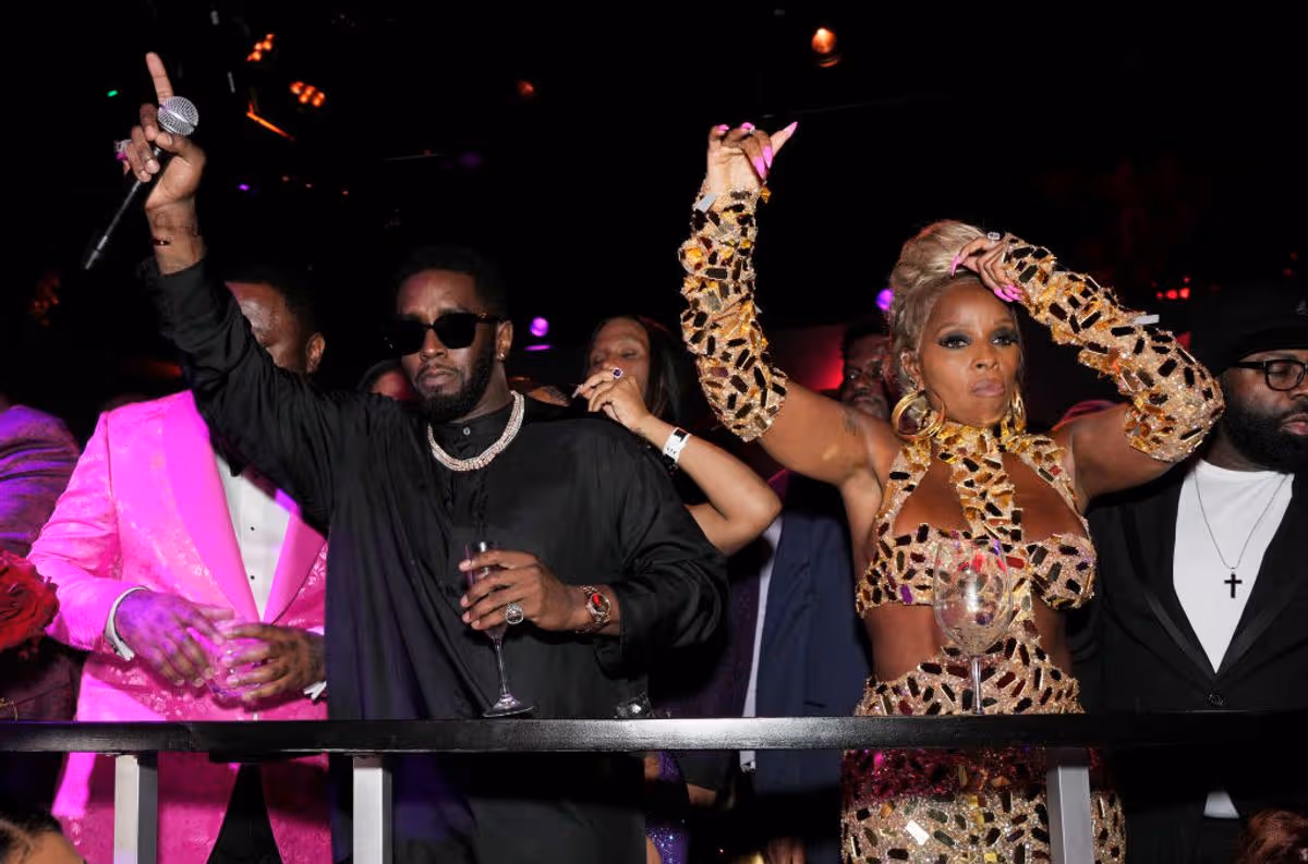 'What's the 411?' tops the chart and hip-hop soul is born