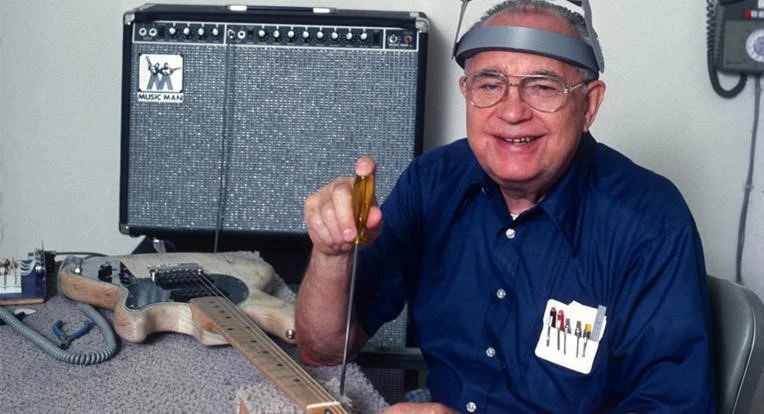 Leo Fender is born, the man who electrified rock without knowing how to play