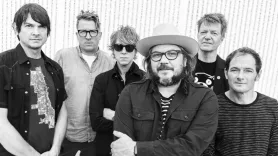 Uncle Tupelo release their second album and make punk talk to country