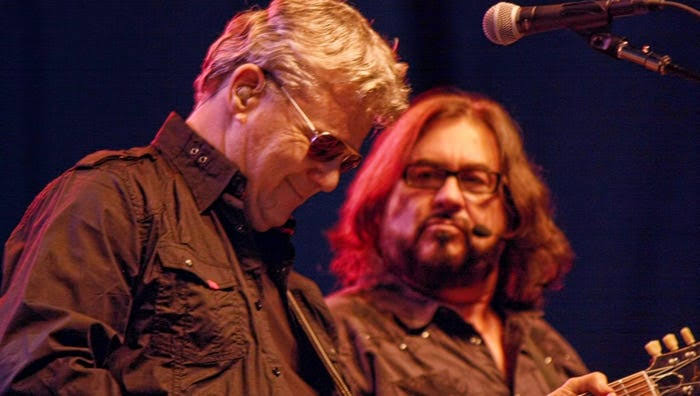 Steve Miller is born, taught to play by Les Paul at the age of five