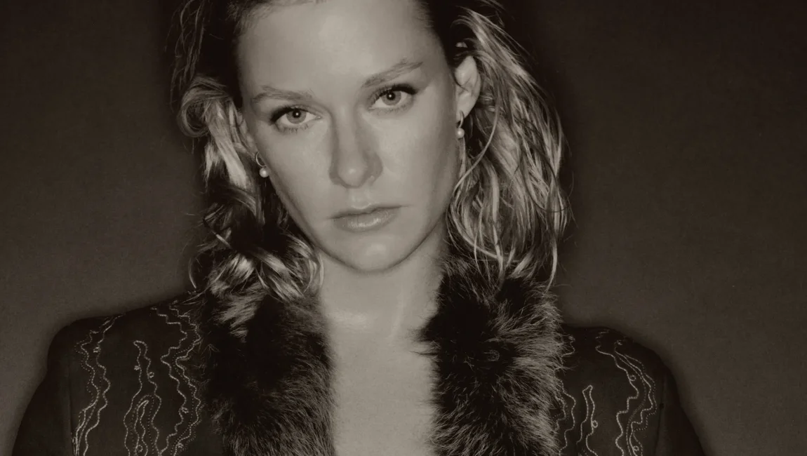 Shelby Lynne is born, who won Best New Artist with six albums behind her