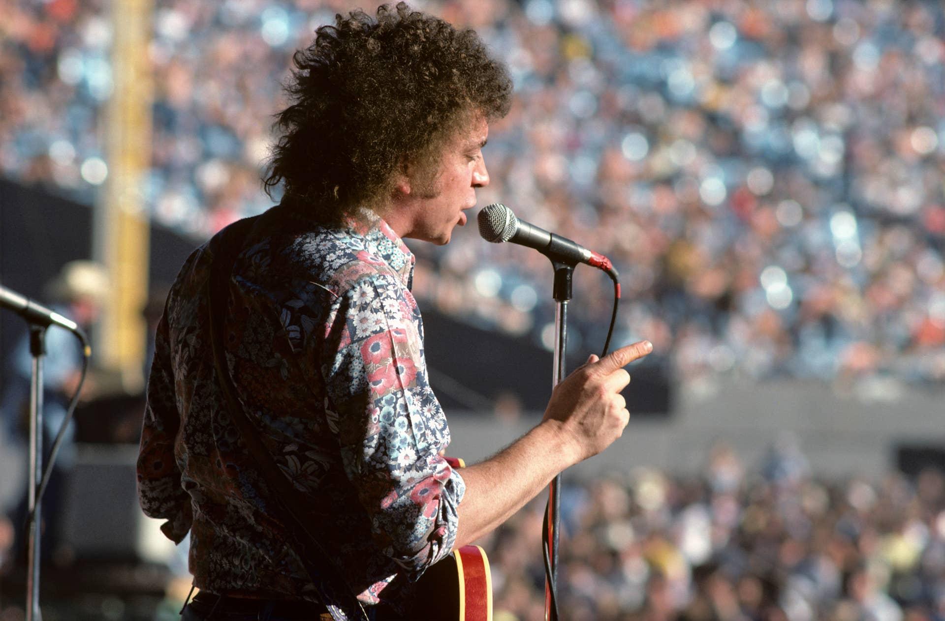 Elvin Bishop is born, the physics scholar who defected to Chicago blues