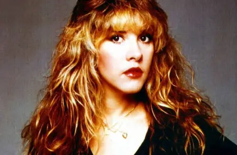 Bella Donna hits number one and Stevie Nicks stops depending on Fleetwood Mac