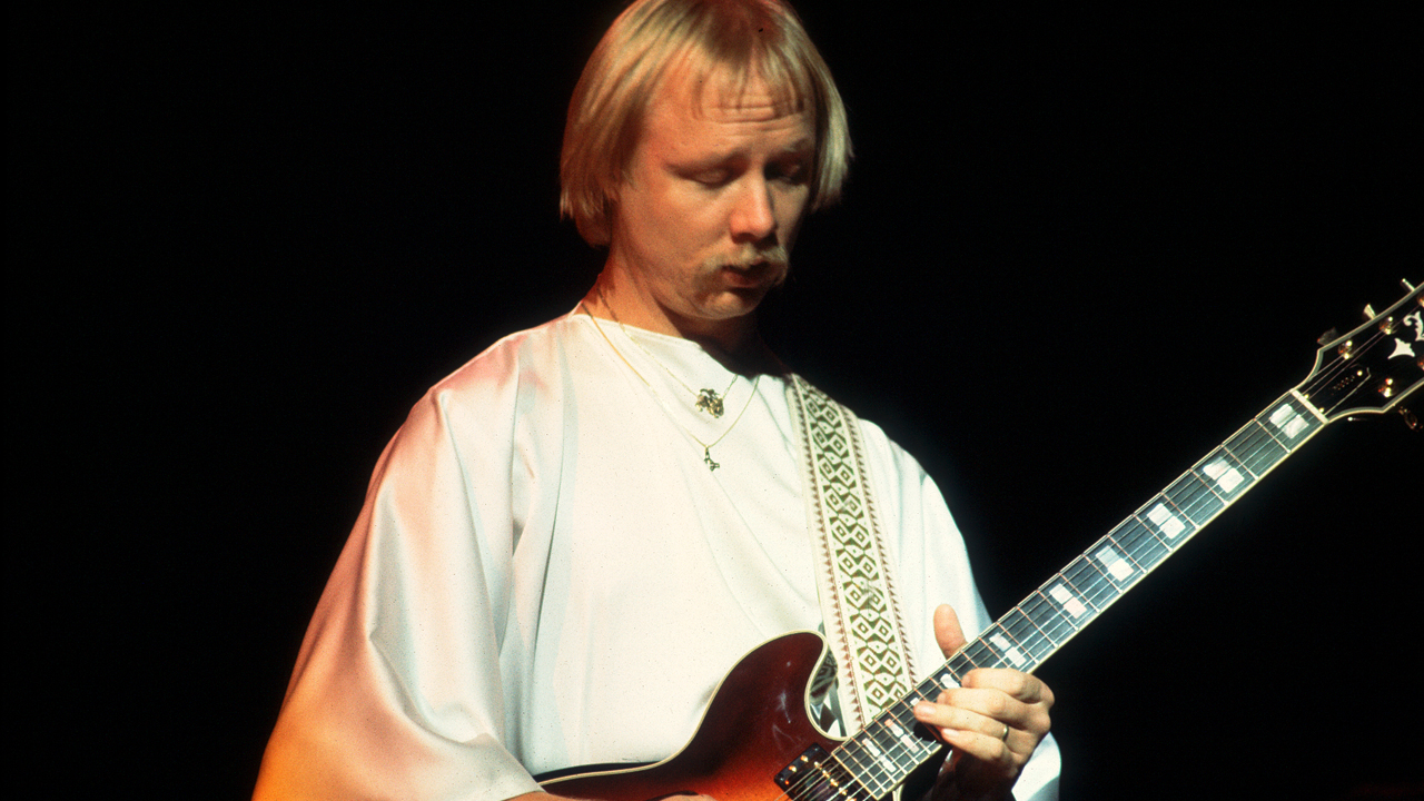 Kerry Livgren is born: the man who wrote 'Dust in the Wind' in five minutes