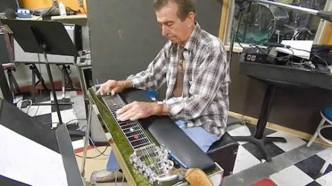 Lloyd Green is born: the pedal steel on records nobody associates with Nashville
