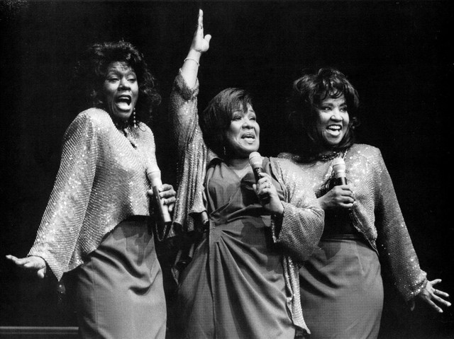 'Rejoice' tops the R&B chart and the Hutchinson sisters collect on a decade