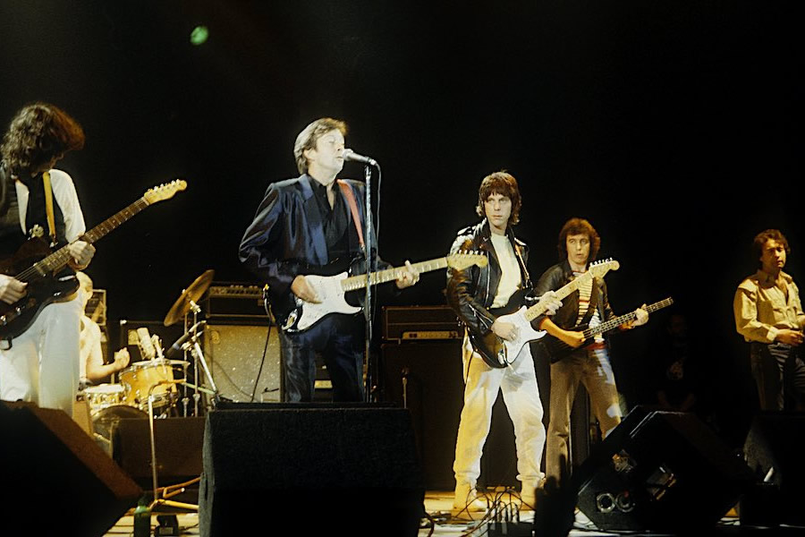 The three guitarists who passed through the Yardbirds finally share a stage