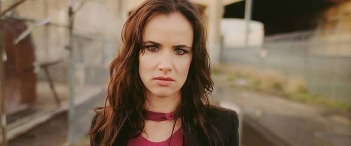 Juliette Lewis returns to music after eight years, and does it on her own