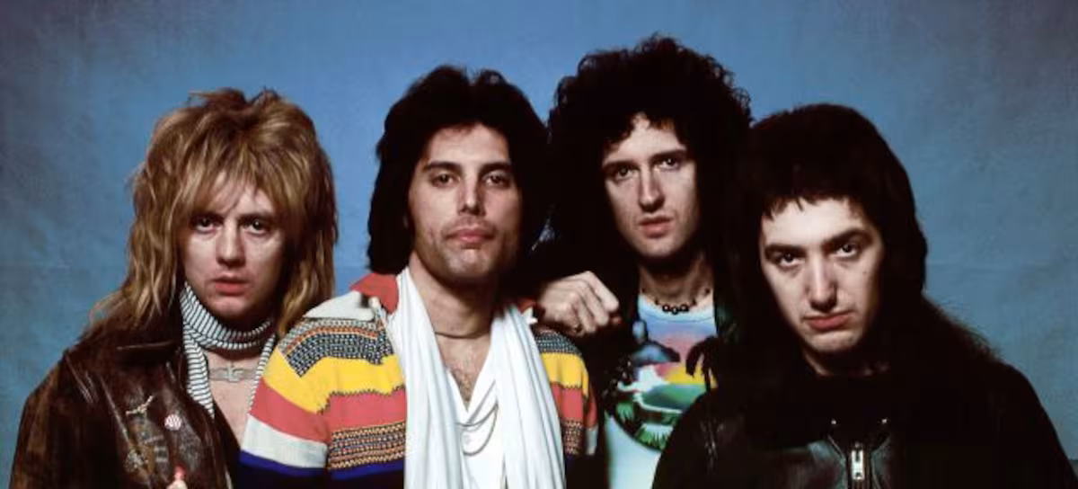Queen play North America for the last time and nobody announces it