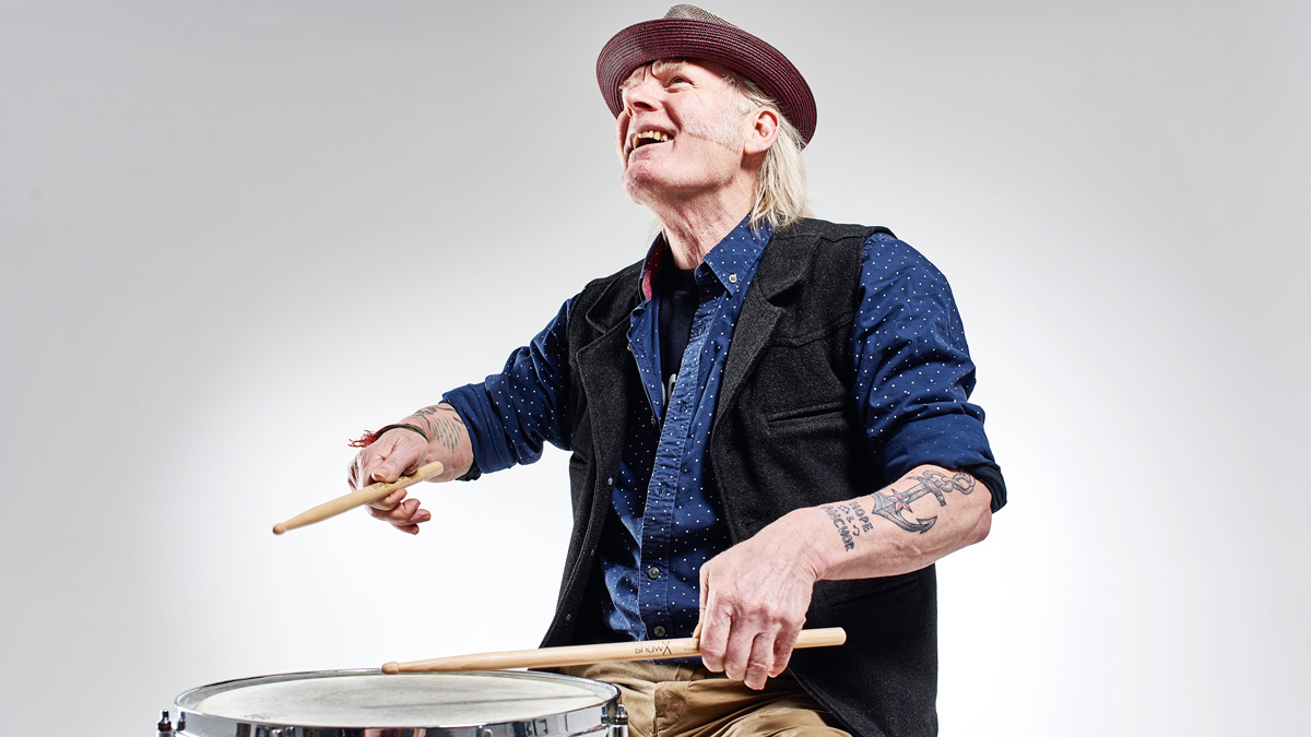 Martin Chambers is born, the British pulse of The Pretenders