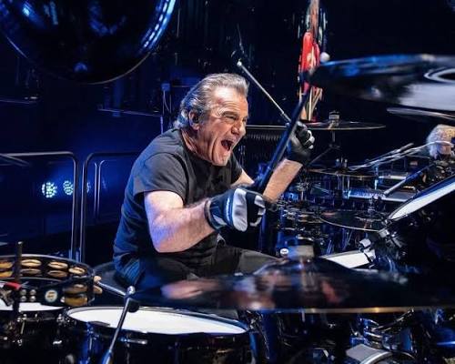 Tico Torres is born, the steel pulse behind thirty years of Bon Jovi