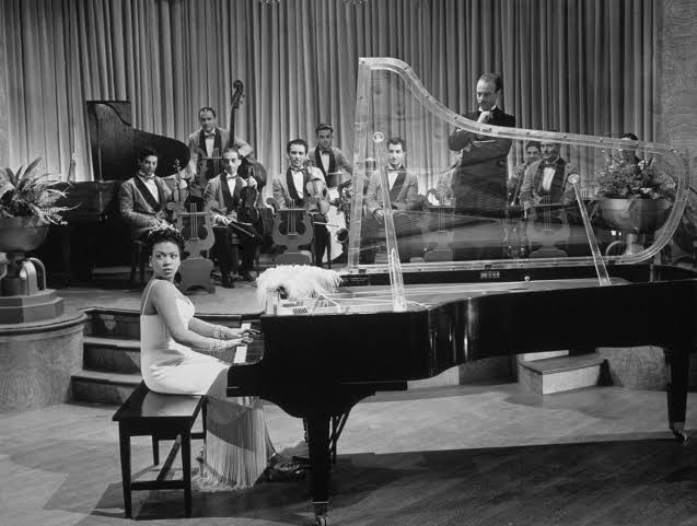 Hazel Scott dies: the pianist who refused to play to segregated audiences
