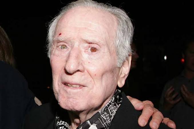 Jerry Leiber dies, the lyricist who taught rock and roll how to talk