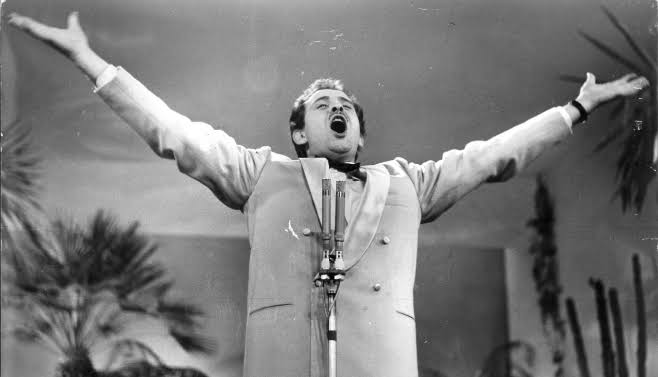Domenico Modugno dies: the man who taught Italian song to fly