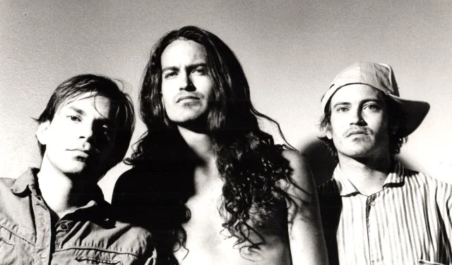 Meat Puppets release No Joke! and fall apart right after
