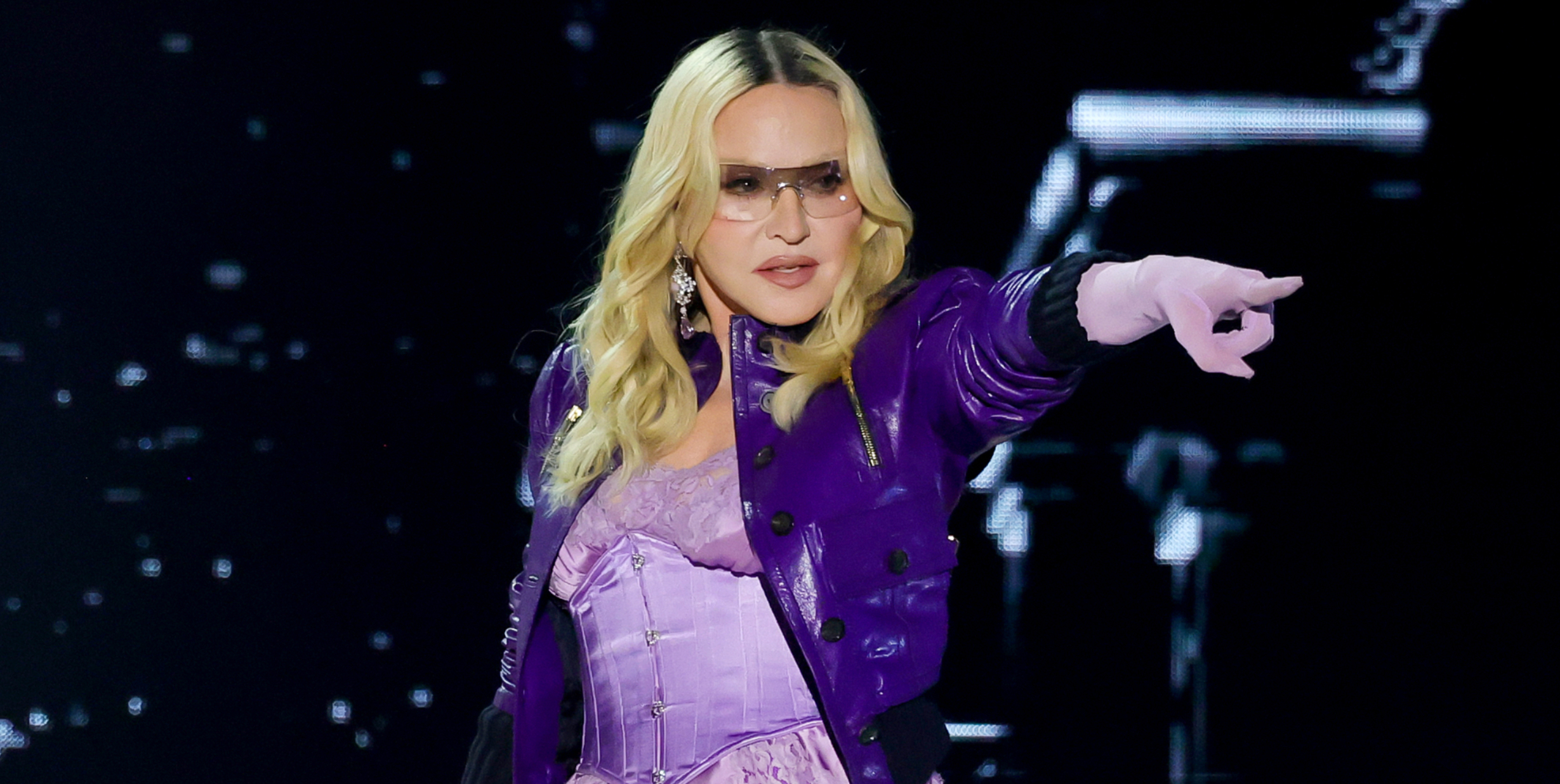 Music returns Madonna to number one eleven years after Like a Prayer