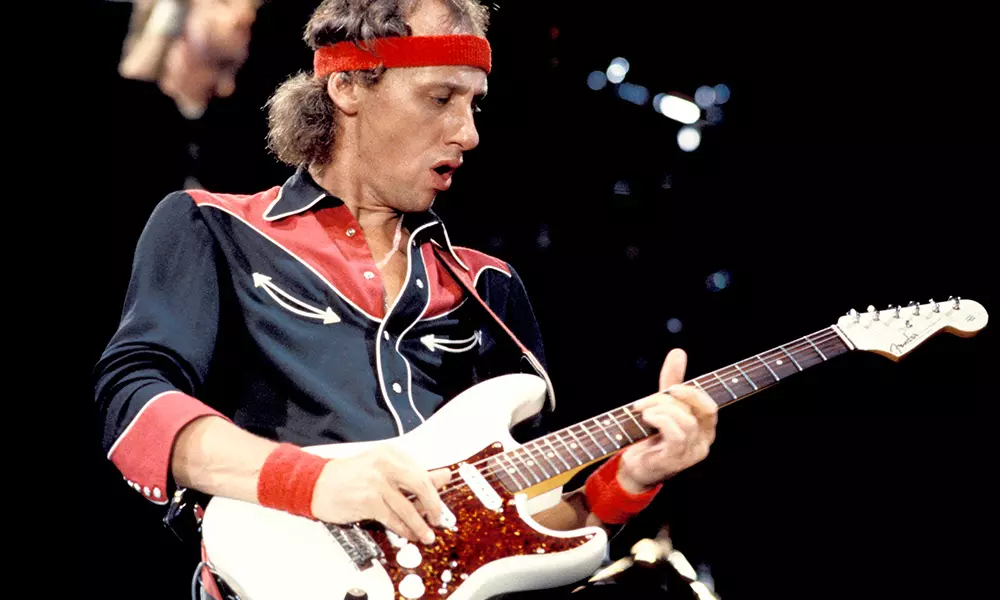 Knopfler allows himself the first double album of his life at sixty-three