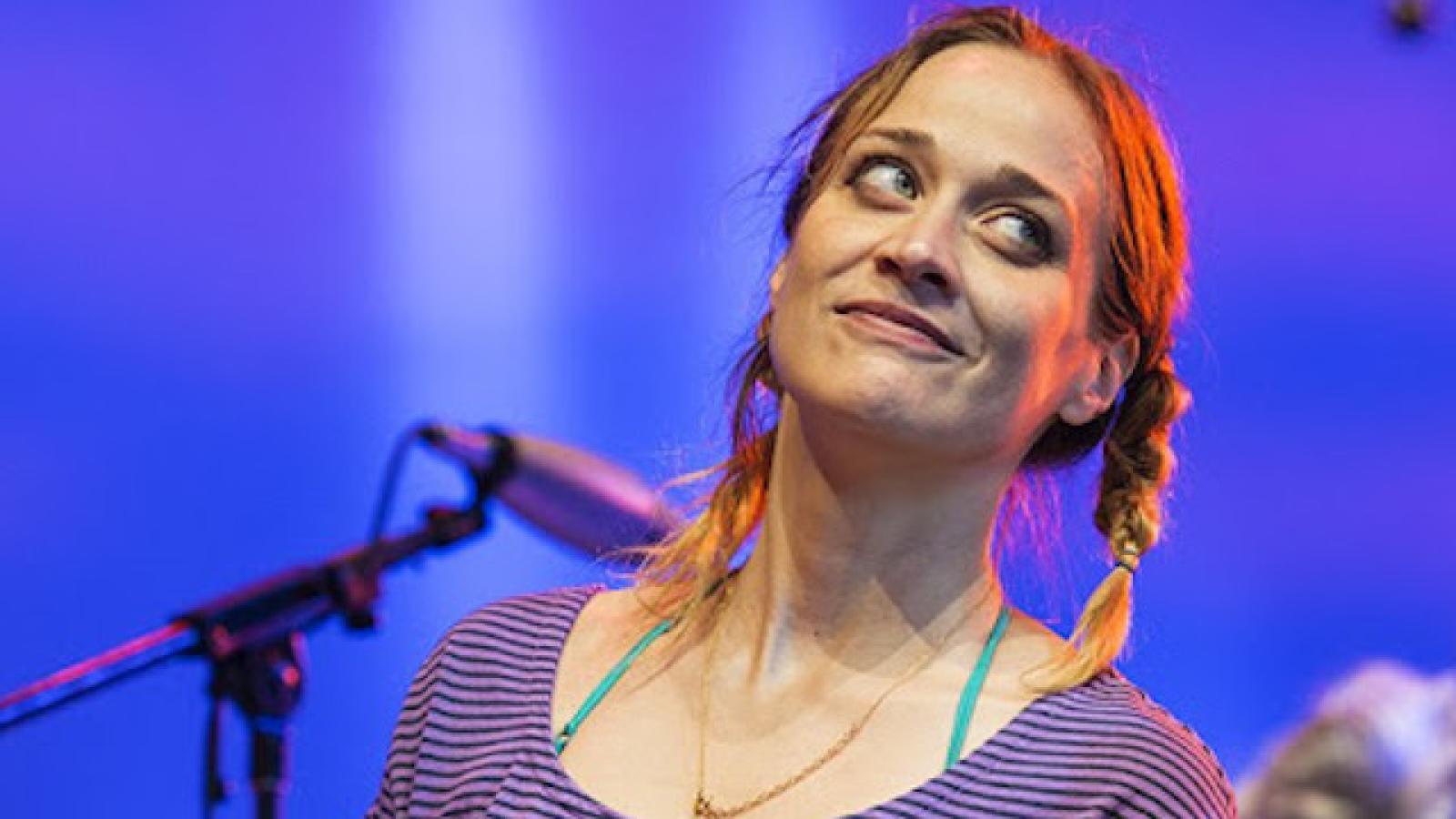Fiona Apple is born: the woman who used an award to insult the industry