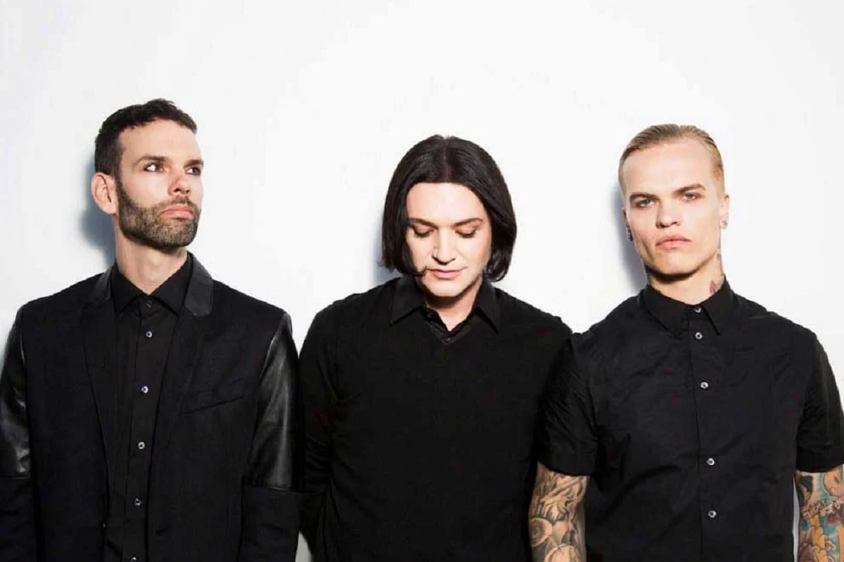 Placebo drop out of the British top ten for the first time in a decade